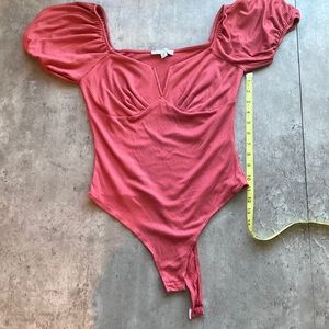 V-wire body suit